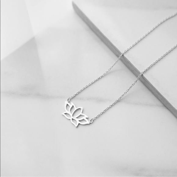 Lotus Necklace | 925 Silver - Picture 3 of 6